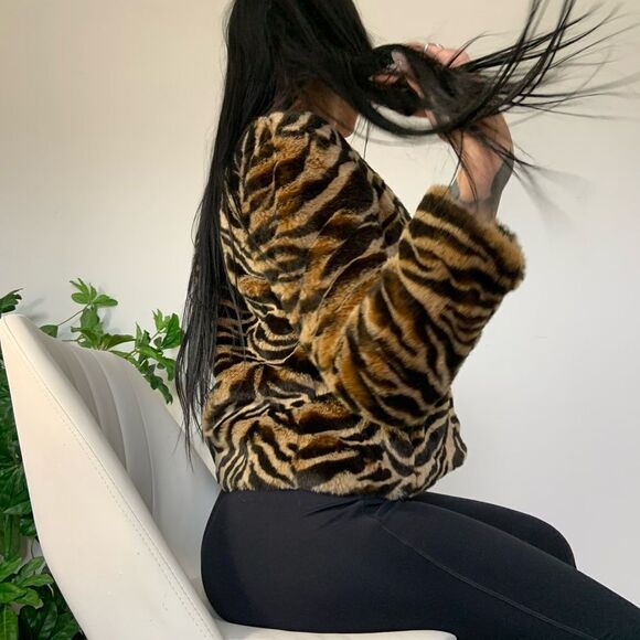 Banana Republic Women's Jacket Size XS Faux Fur Coat Collarless Animal Print - Picture 2 of 8